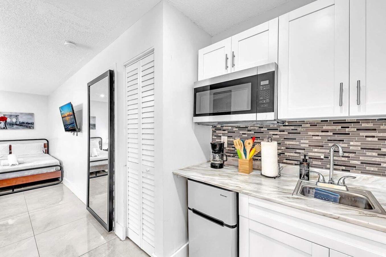 New 2 Bed Studio Close To Beach & Casino Ha04 Hollywood Exterior foto